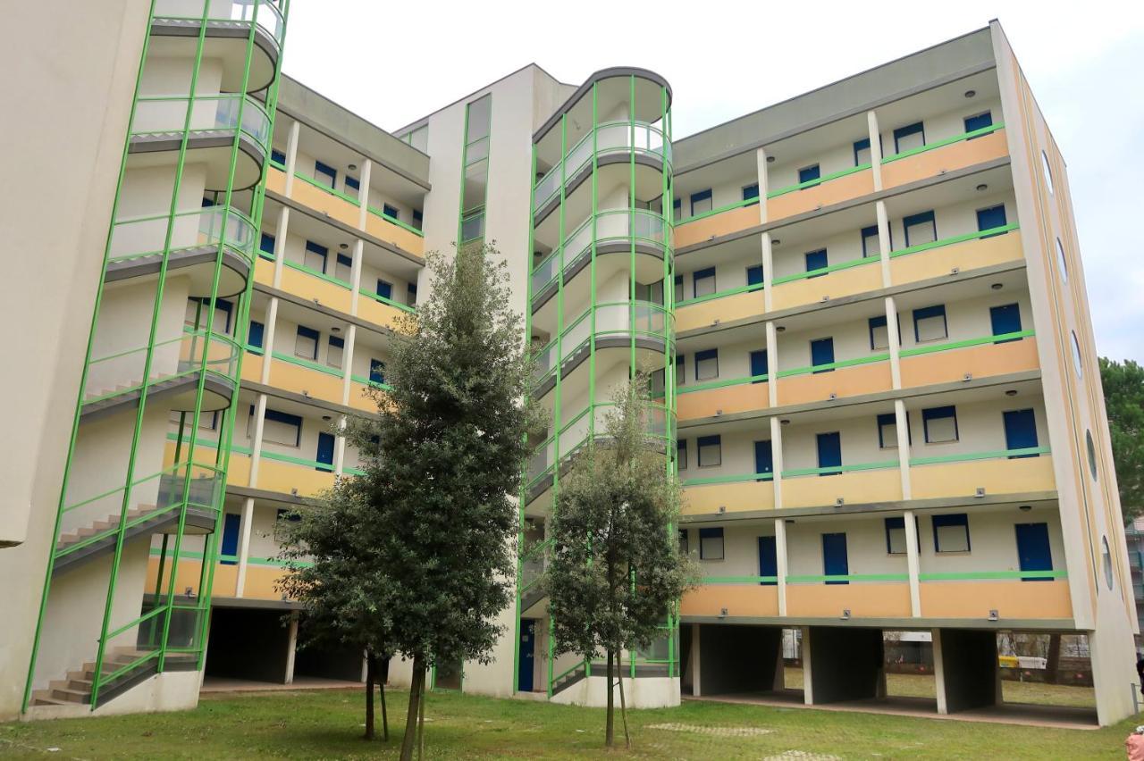 Grazioso Appartamento N 76 A 100Mt Dal Mare 비비오네 외부 사진