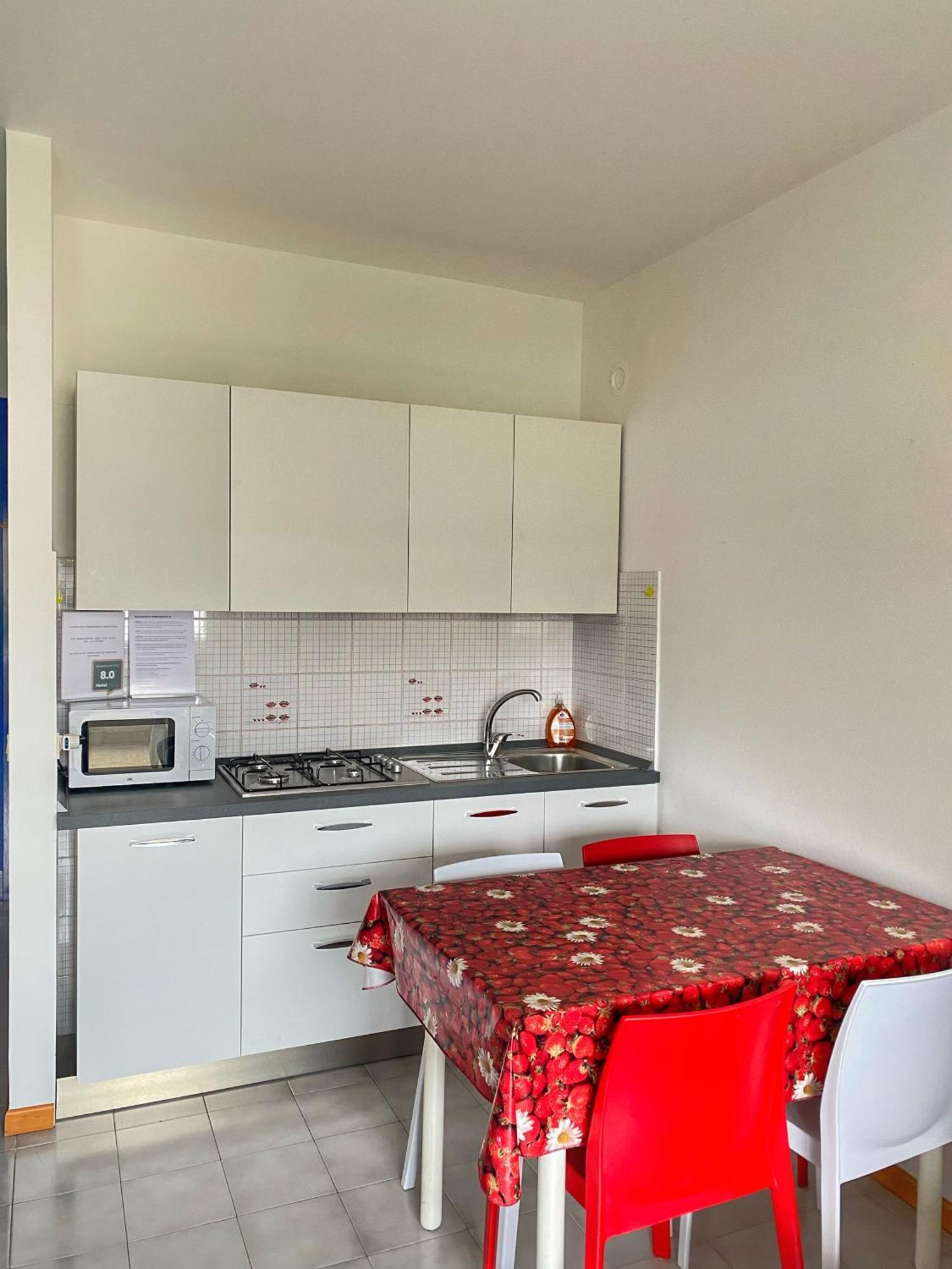 Grazioso Appartamento N 76 A 100Mt Dal Mare 비비오네 외부 사진
