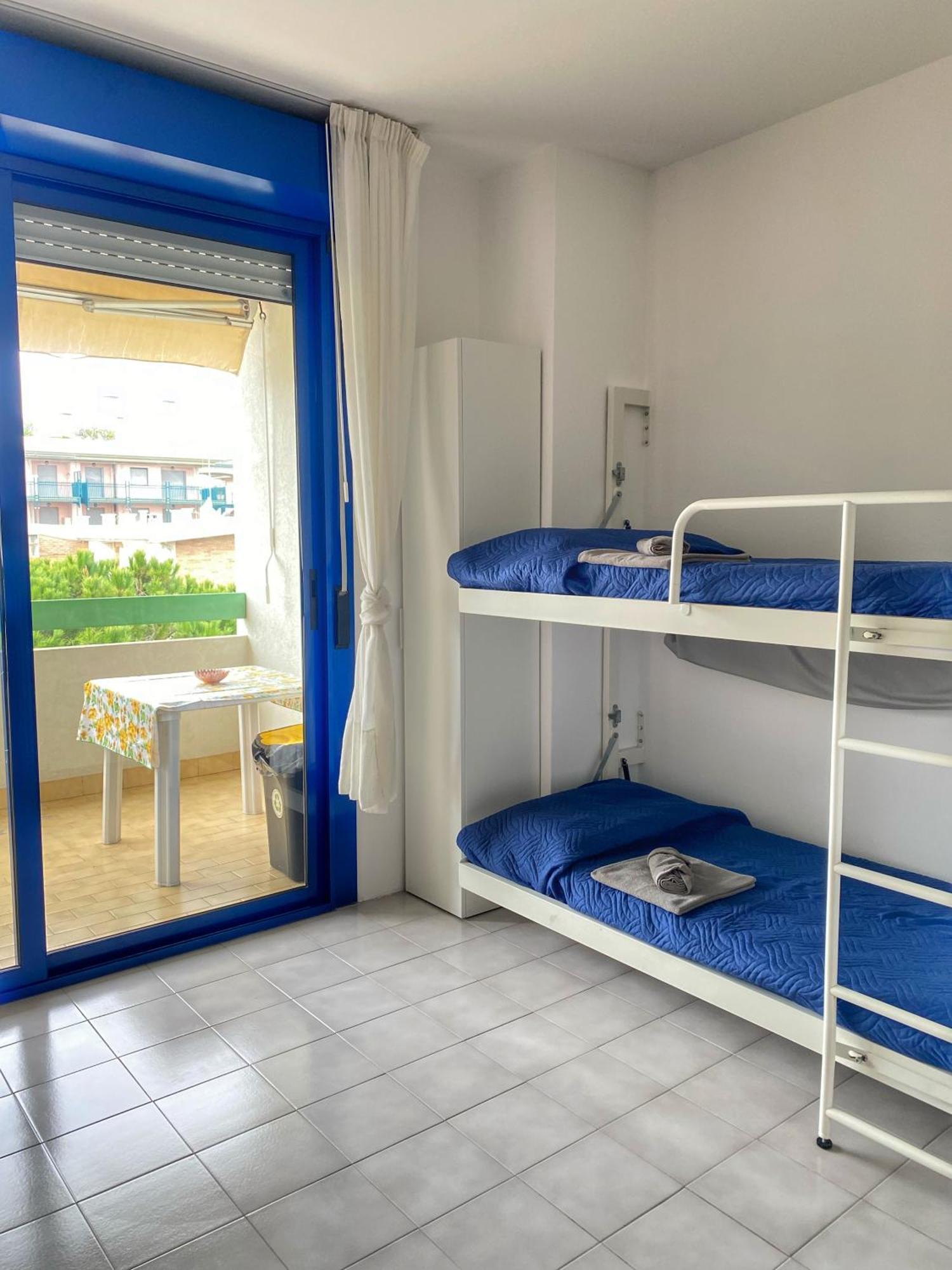 Grazioso Appartamento N 76 A 100Mt Dal Mare 비비오네 외부 사진