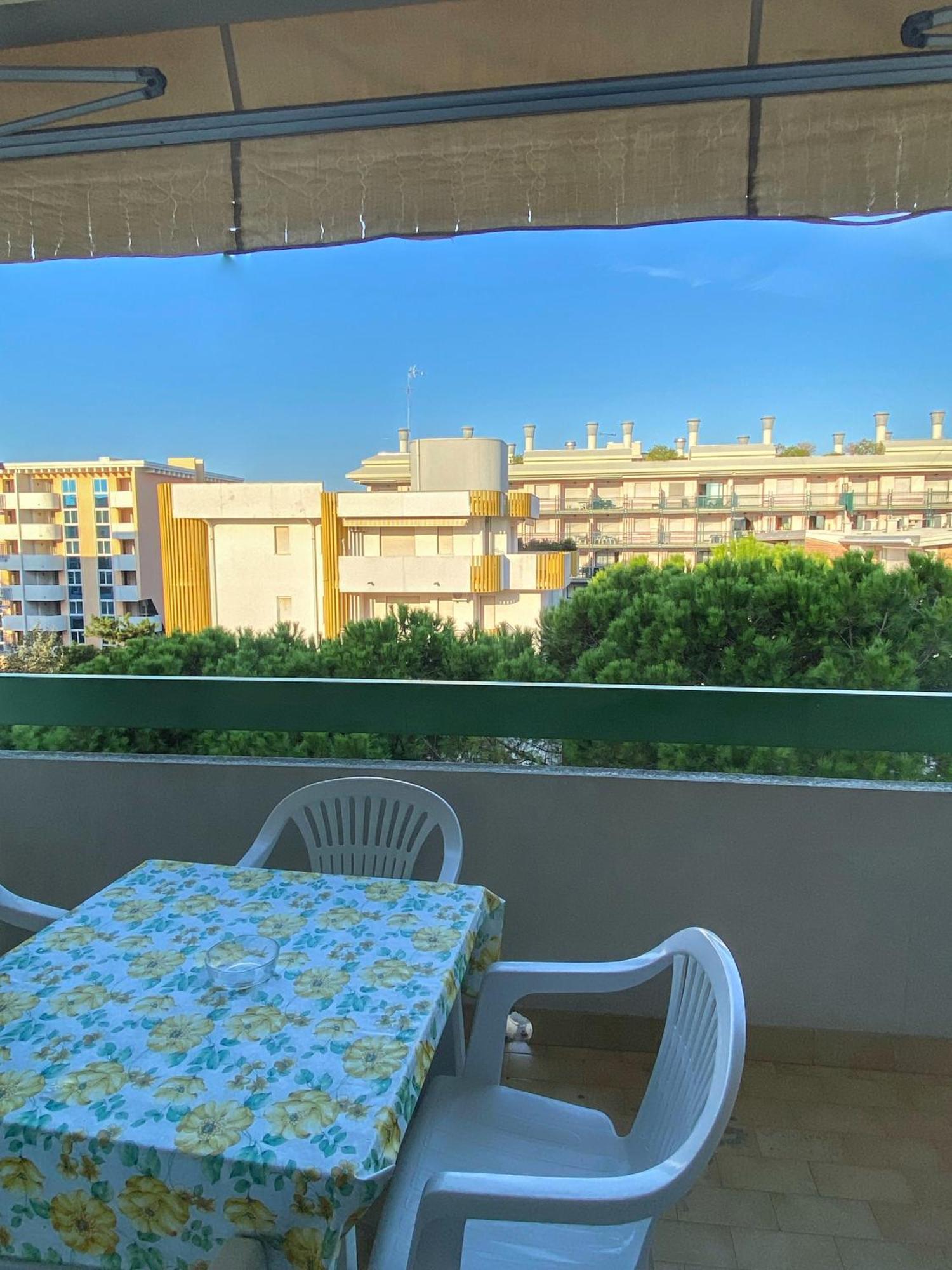 Grazioso Appartamento N 76 A 100Mt Dal Mare 비비오네 외부 사진