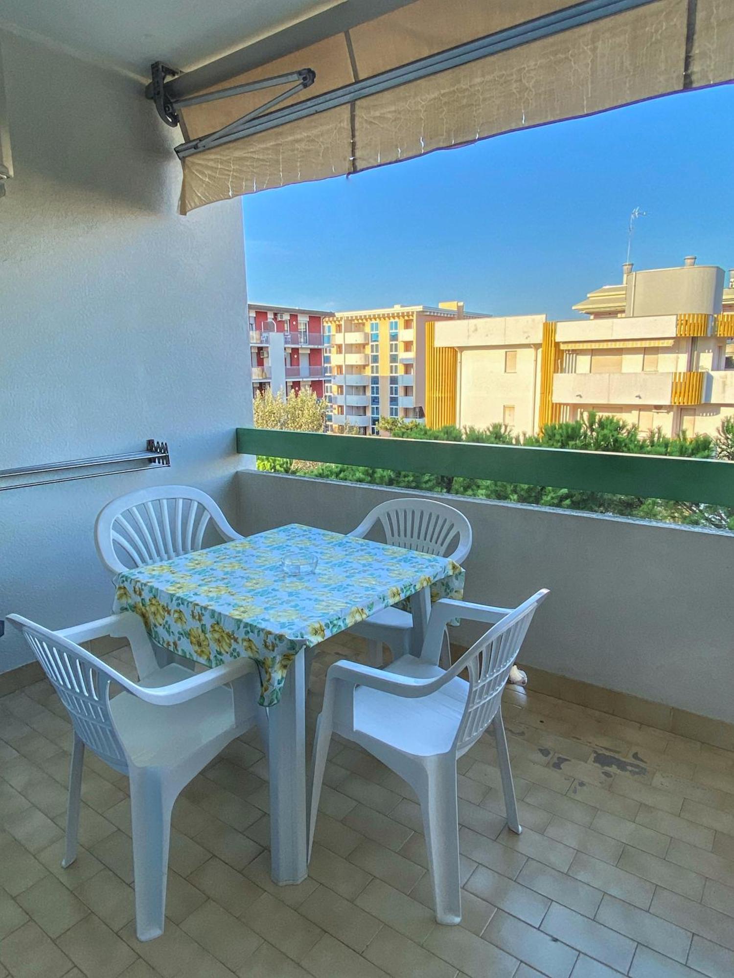 Grazioso Appartamento N 76 A 100Mt Dal Mare 비비오네 외부 사진
