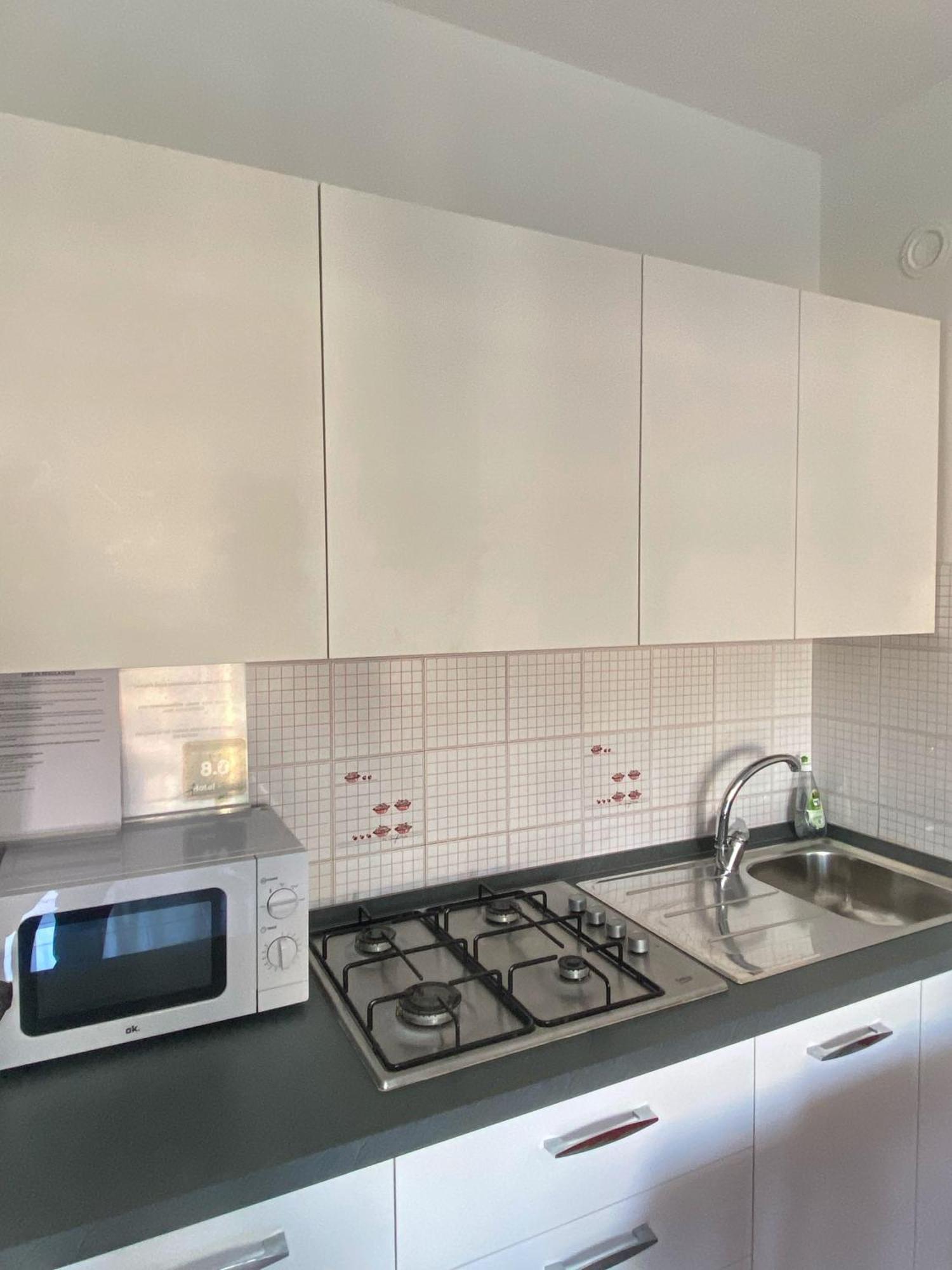 Grazioso Appartamento N 76 A 100Mt Dal Mare 비비오네 외부 사진