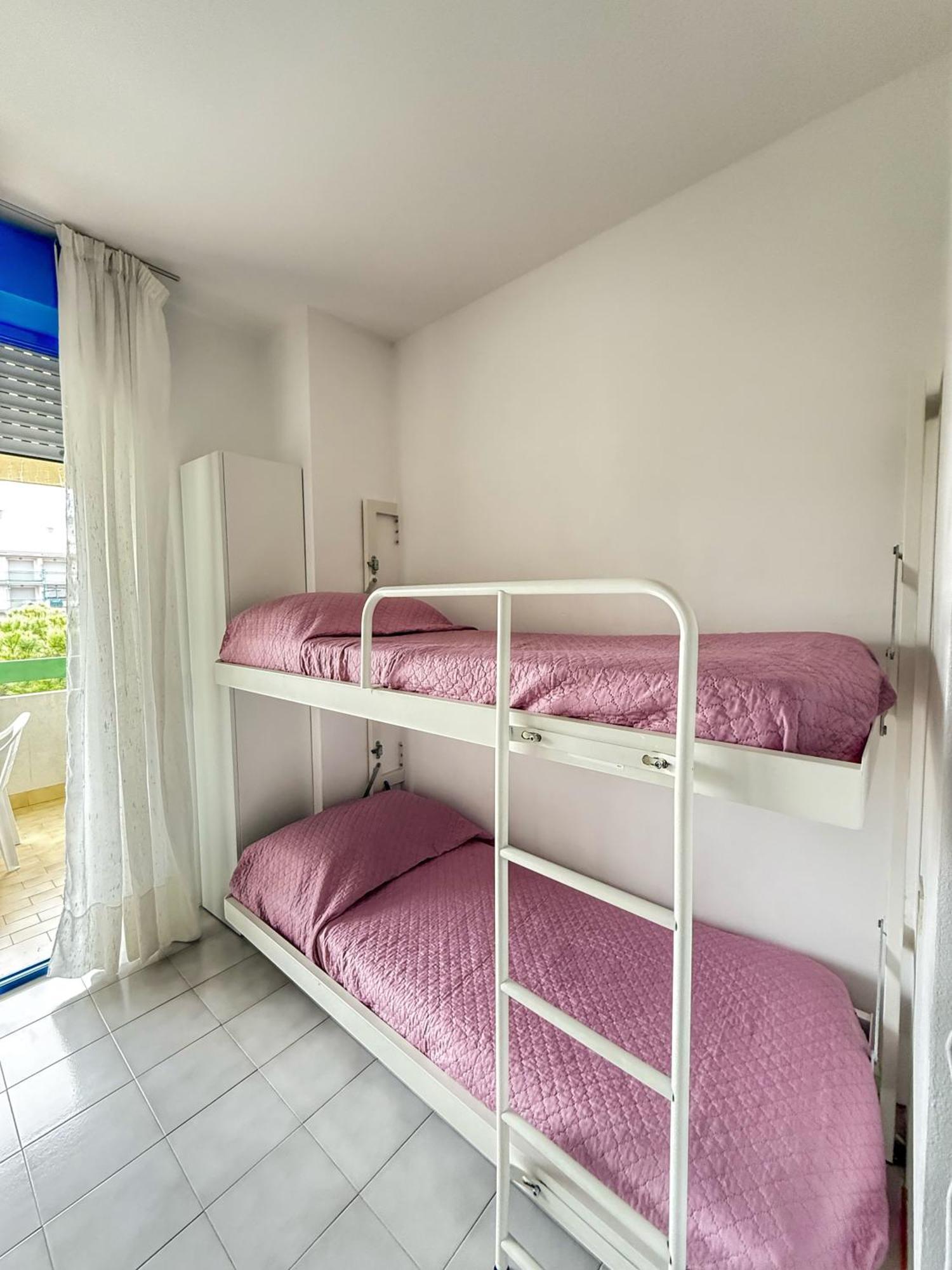 Grazioso Appartamento N 76 A 100Mt Dal Mare 비비오네 외부 사진